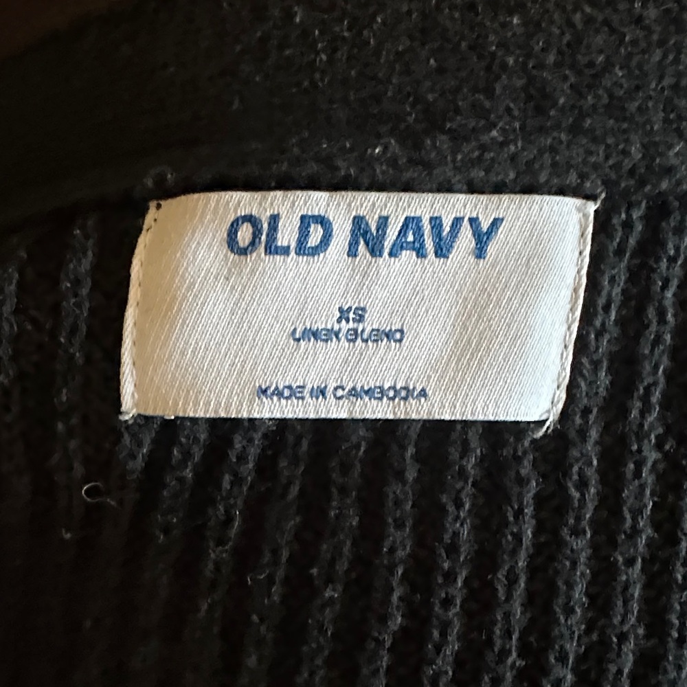 Old Navy Women's Black Cardigan Sweater - Picture 4 of 4